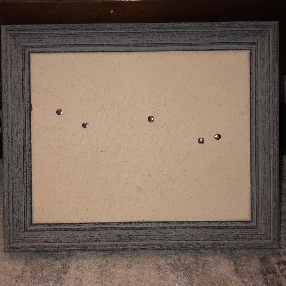 Pinboard picture sign